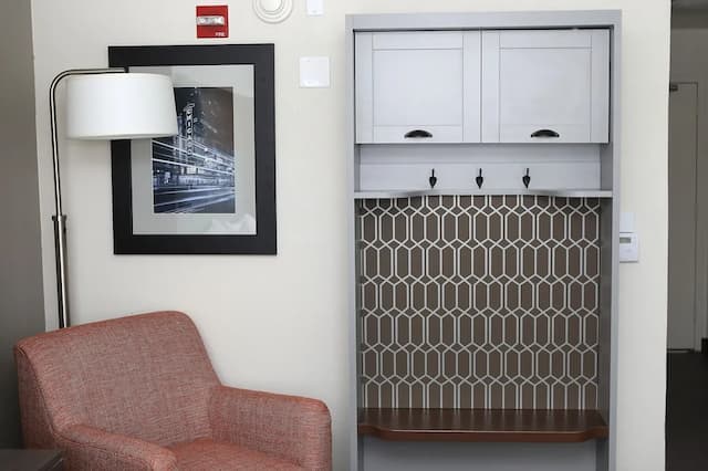 Holiday Inn Chicago O'Hare Area by IHG-标准房, 1 张特大床, 无障碍 (Mobility)-4