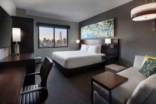 Hyatt Place San Francisco Downtown-Room, 1 King Bed, Accessible, Bathtub-4