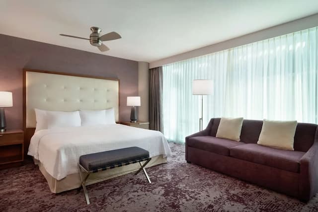 ホームウッド スイーツ バイ ヒルトン シカゴ ダウンタウン サウス ループ-スタジオ キングベッド 1 台 バリアフリー コーナー (Hearing)-1