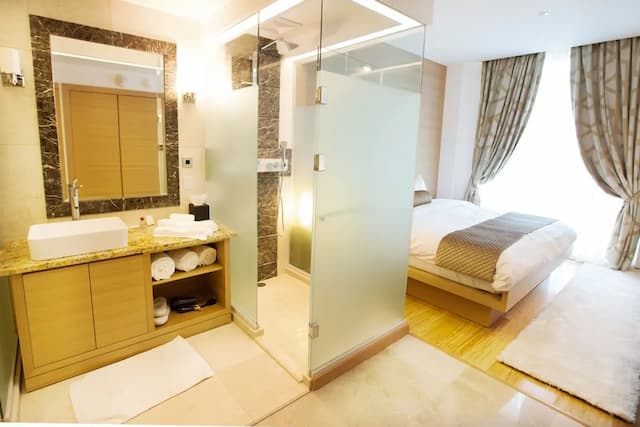 The One Boutique Hotel-Standard Room, 1 King Bed-7