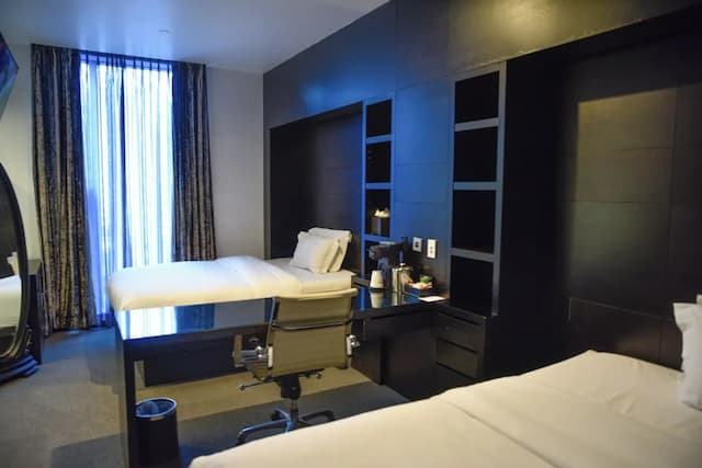 The One Boutique Hotel-Room, 2 Queen Beds-5