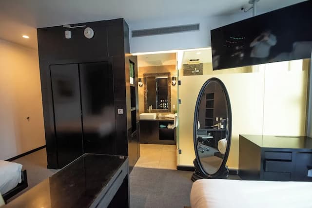 The One Boutique Hotel-Room, 2 Queen Beds-6