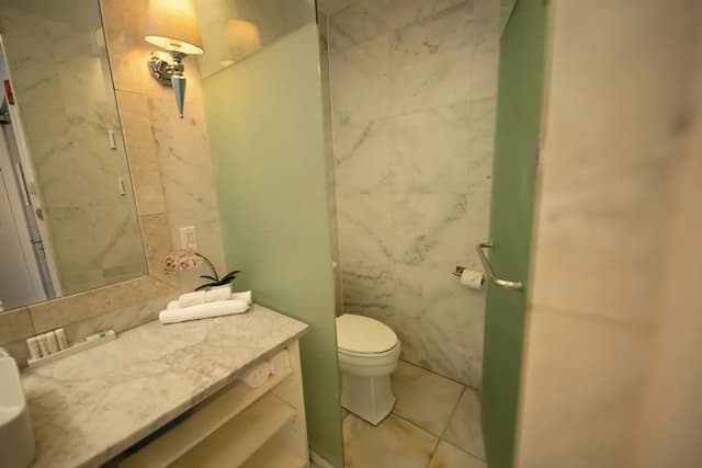 The One Boutique Hotel-Room, 1 King Bed, Balcony-14