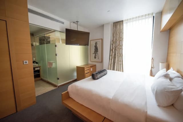 The One Boutique Hotel-Room, 1 King Bed (with Spa Bath)-3