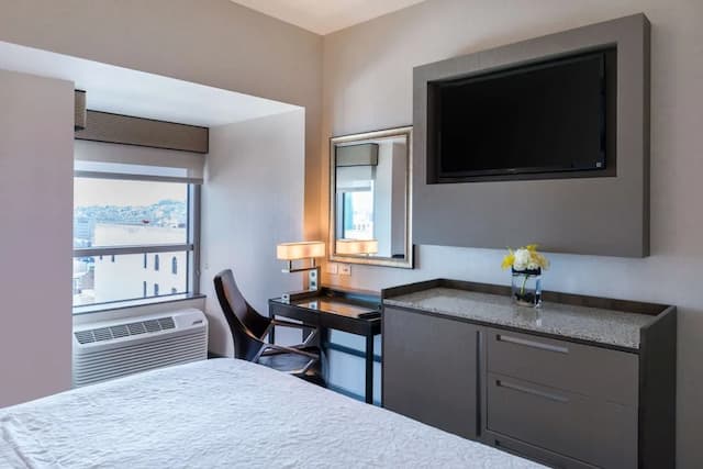 ハンプトン イン サンフランシスコ ダウンタウン / コンベンション センター-ルーム キングベッド 1 台 シティビュー-7