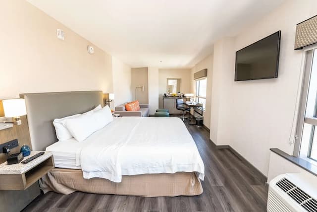 ハンプトン イン サンフランシスコ ダウンタウン / コンベンション センター-ルーム キングベッド 1 台 冷蔵庫 シティビュー-2