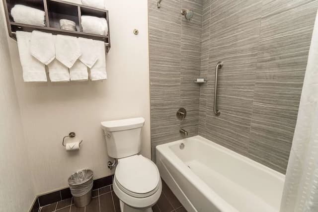 ハンプトン イン サンフランシスコ ダウンタウン / コンベンション センター-ルーム クイーンベッド 2 台 冷蔵庫-8