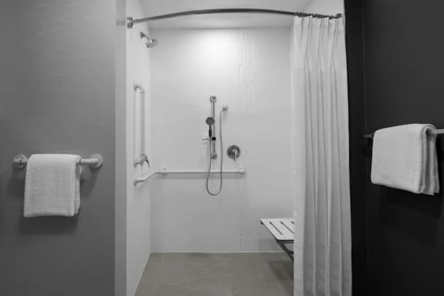 코트야드 바이 메리어트 로스 앤젤레스 버뱅크 에어포트-이그제큐티브 스위트, 침실 1개-6