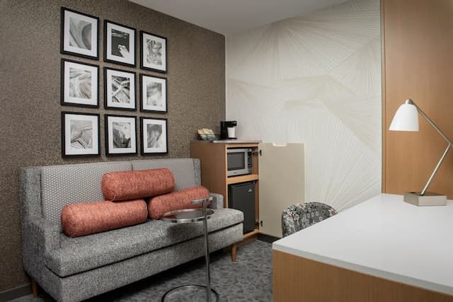 SpringHill Suites by Marriott New York Queens-套房, 1 張特大雙人床, 城市景觀-3
