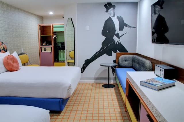 디 애들러 어 헐리우드 힐스 호텔-스탠다드룸, 퀸사이즈침대 2개-1