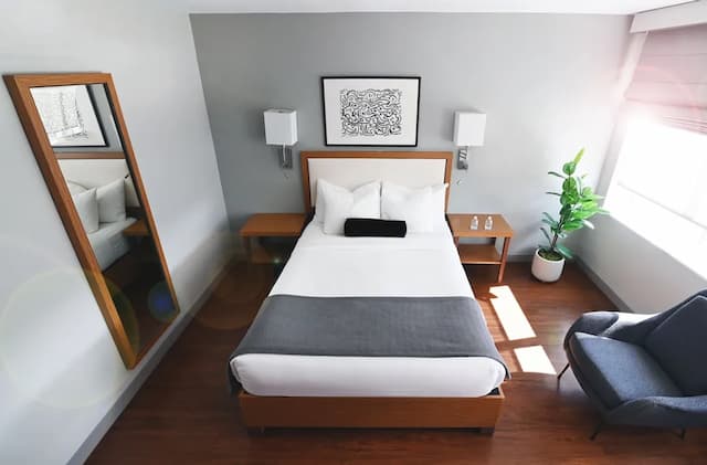 Edge Hotel-Standard Room, 1 Queen Bed-1