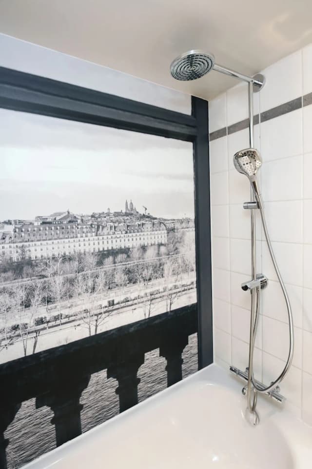 Campanile Prime Paris 19 - La Villette-标准房, 多张床 (1 Queen Bed 1 Modular Bed for 2 adult)-2