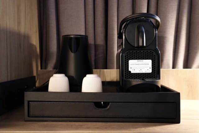 Campanile Prime Paris 19 - La Villette-标准房, 多张床 (1 Queen Bed 1 Modular Bed for 2 adult)-7