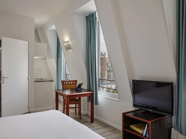 Aparthotel Adagio Access Paris Philippe Auguste-Studio, 1 Double Bed-3