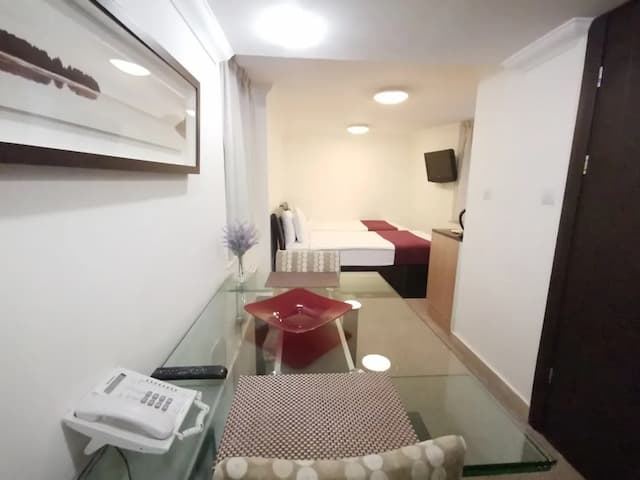 The Royale Chulan Hyde Park-Standard Twin Room (Basement or Ground Floor)-14