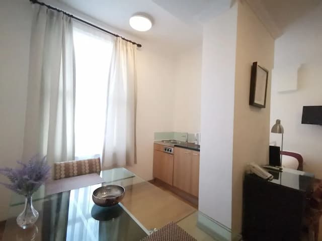 The Royale Chulan Hyde Park-Luxury Room-5