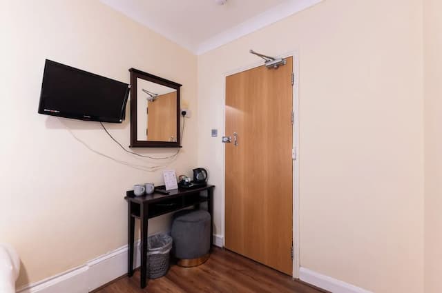 Belmont Hotel-Double Room, Ensuite-5