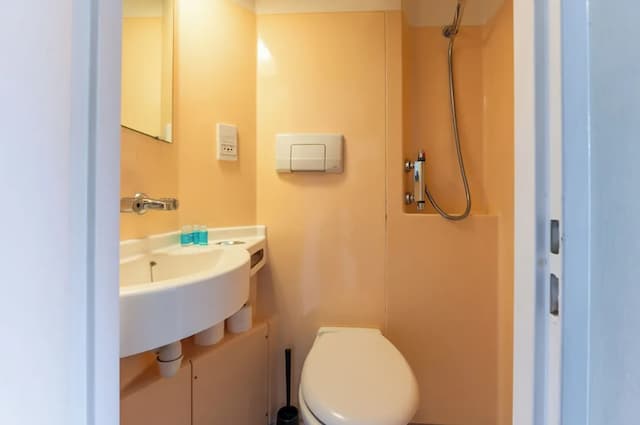 Belmont Hotel-Twin Room, Ensuite-8