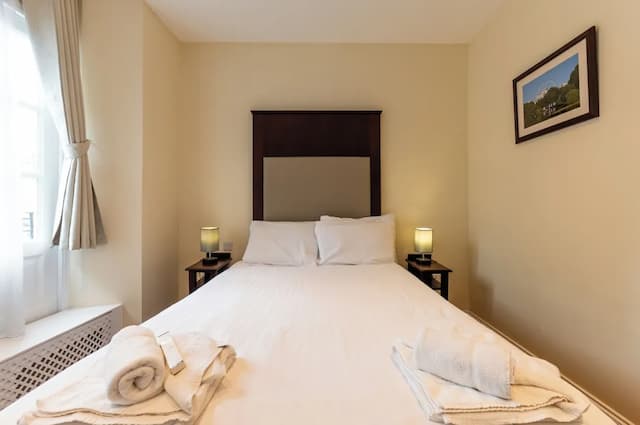 Belmont Hotel-Deluxe Quadruple Room, Balcony-4