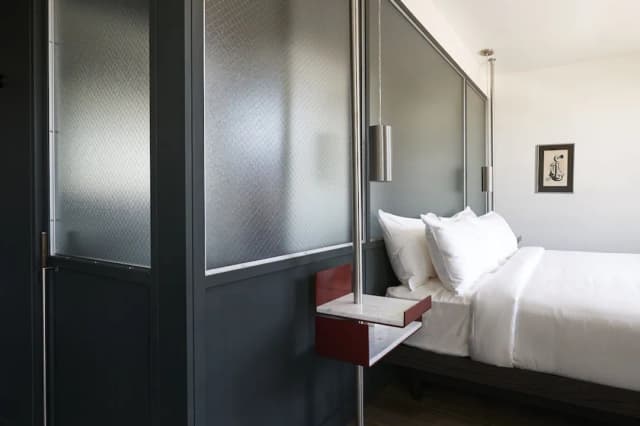 The Robey, Chicago, a Member of Design Hotels-Standard Room, 1 King Bed-2