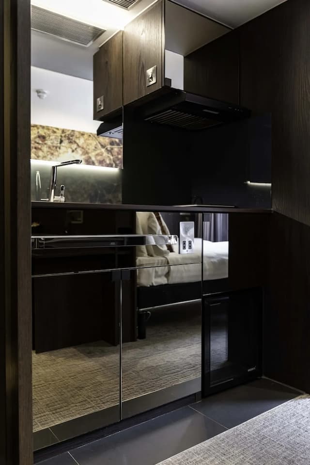 Heeton Concept Hotel - Luma Hammersmith-Deluxe Room, 1 Double Bed with Sofa bed-5