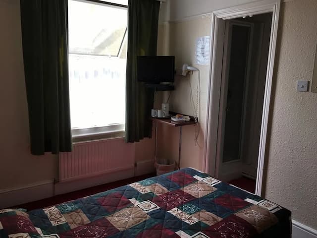 The Bridge Inn-Twin Room, Ensuite-2