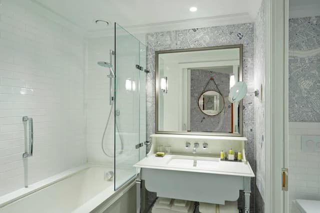 London Marriott Hotel County Hall-Executive Room, 1 King Bed-4