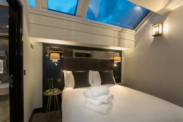 Camden Enterprise Hotel & Pub-Superior Double Room-3