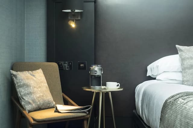 Camden Enterprise Hotel & Pub-Superior Double Room-13