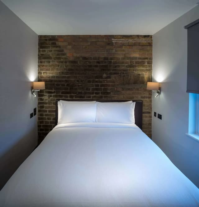 Camden Enterprise Hotel & Pub-Small Double-2