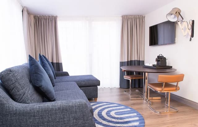 Residence Inn by Marriott London Tower Bridge-开间套房, 1 张双人床-4