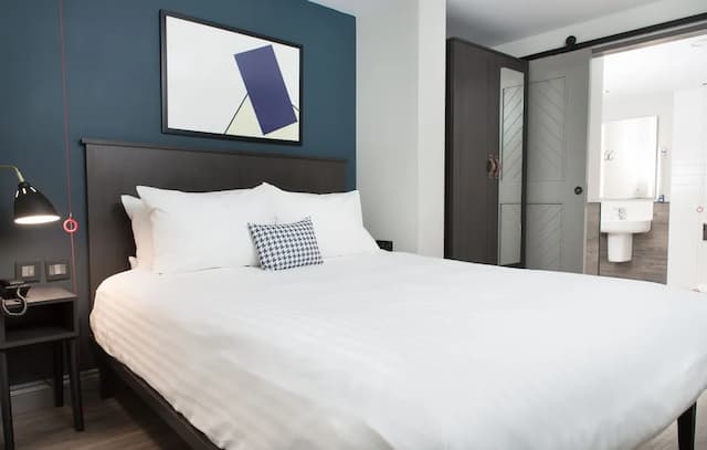 Residence Inn by Marriott London Tower Bridge-Accessible Suite for the accessible (disabled) studio suite-4