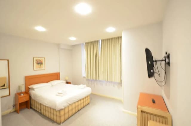 Amber Residence Hotel-Studio, Ensuite (Double Lower Floor)-31