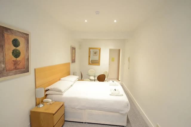 Amber Residence Hotel-Studio, Ensuite (Double Lower Floor)-17