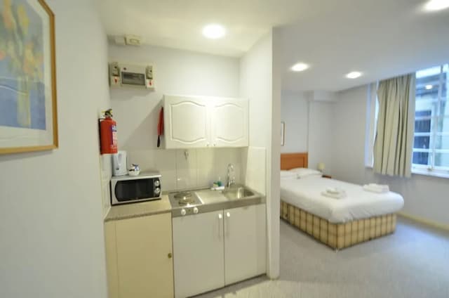 Amber Residence Hotel-Studio, Ensuite (Double Lower Floor)-13