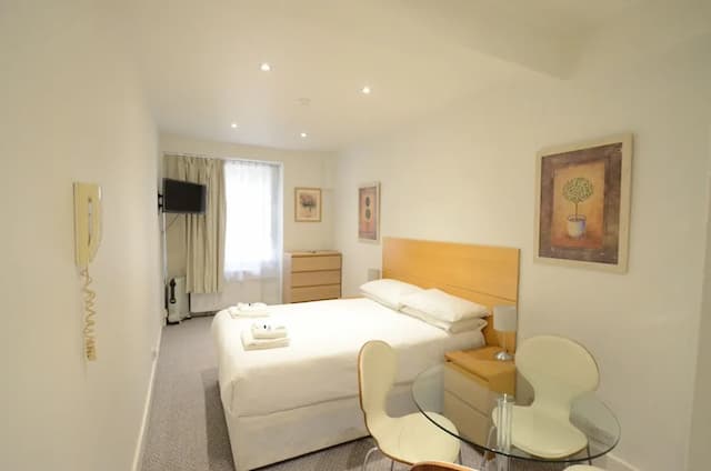 Amber Residence Hotel-Studio, Ensuite (Double Lower Floor)-16