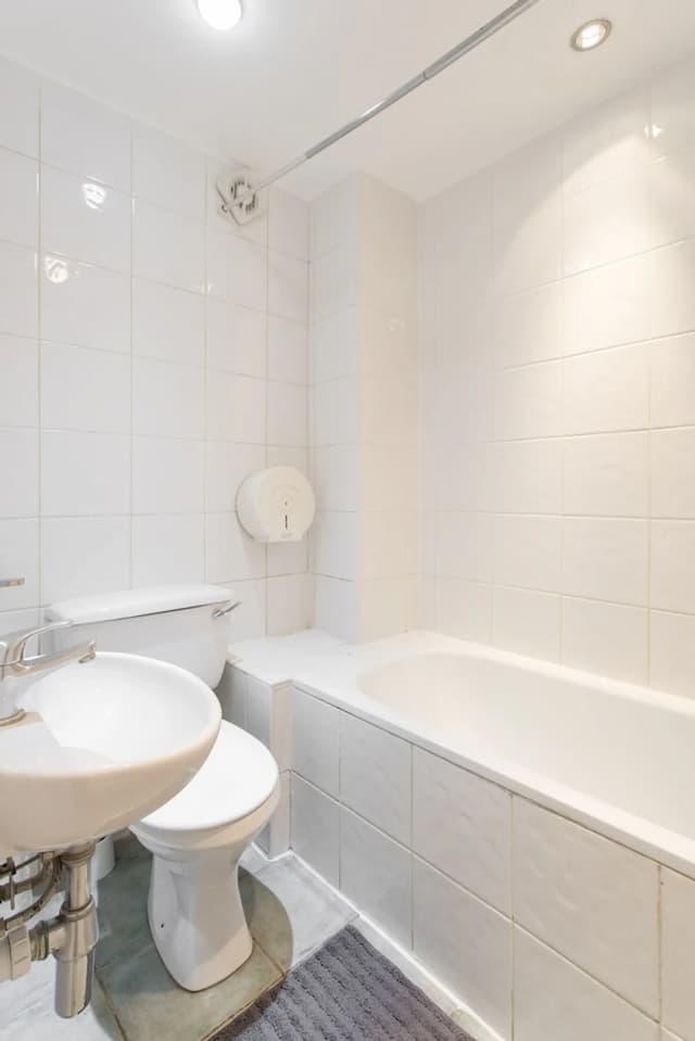 Amber Residence Hotel-Standard Studio, Ensuite (Twin Upper Floor)-9