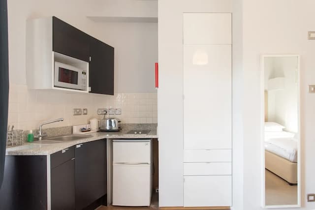 Amber Residence Hotel-Standard Studio, Ensuite (Twin Upper Floor)-13