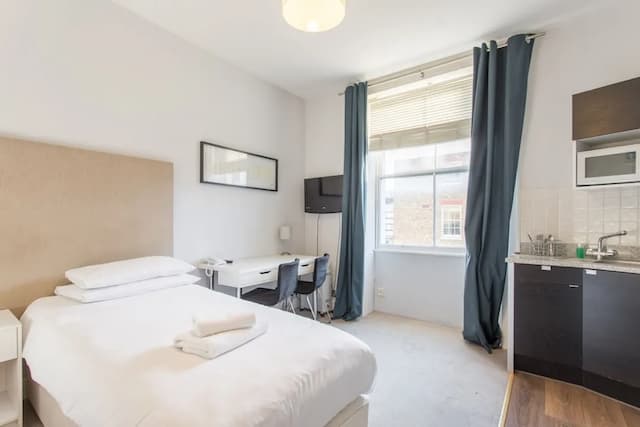 Amber Residence Hotel-Standard Studio, Ensuite (Twin Upper Floor)-14