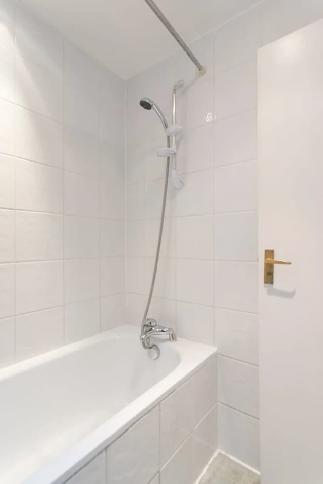 Amber Residence Hotel-Standard Studio, Ensuite (Twin Upper Floor)-8