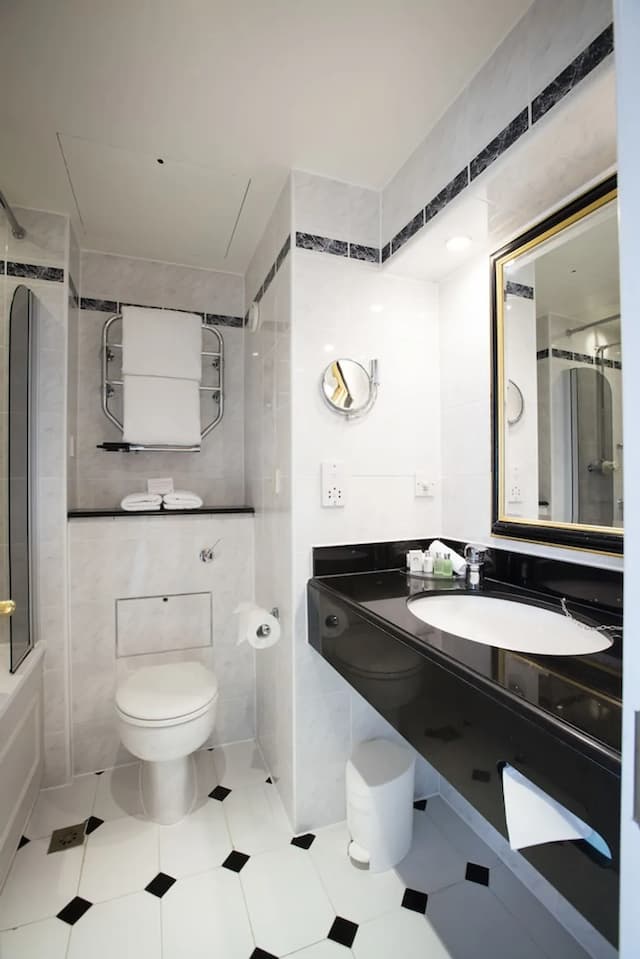 더 타워 호텔, 바이 시슬-스탠다드 트윈룸-4