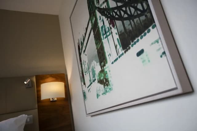 더 타워 호텔, 바이 시슬-더블룸-2