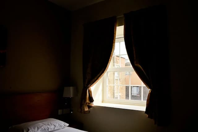 Kings Cross Inn Hotel-Double Room, 1 Double Bed-6