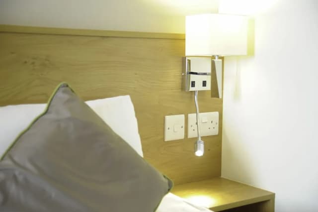 Kings Cross Inn Hotel-Single Room-3