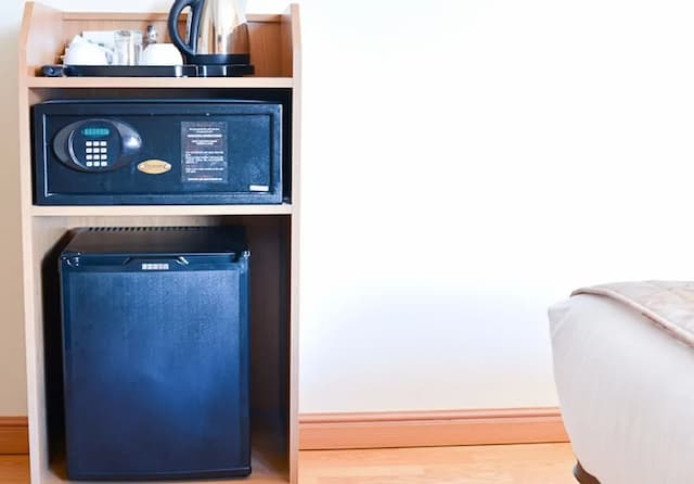 Kings Cross Inn Hotel-Family Room, Multiple Beds-6