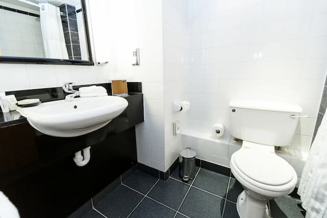 힐튼 런던 올림피아-싱글룸-5