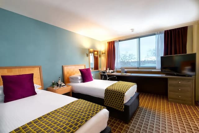 Copthorne Tara Hotel London Kensington-高级房, 2 张单人床-2