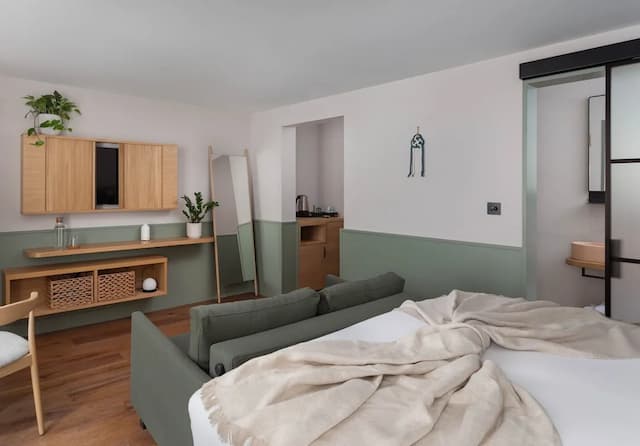 Inhabit Queen's Gardens, a Member of Design Hotels-Cosy Family-2