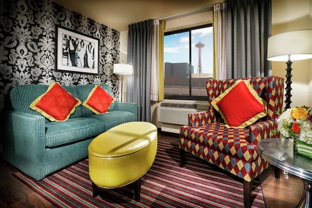 Staypineapple, The Maxwell Hotel, Seattle Center Seattle-Junior Suite (Maxwell Ensemble)-2