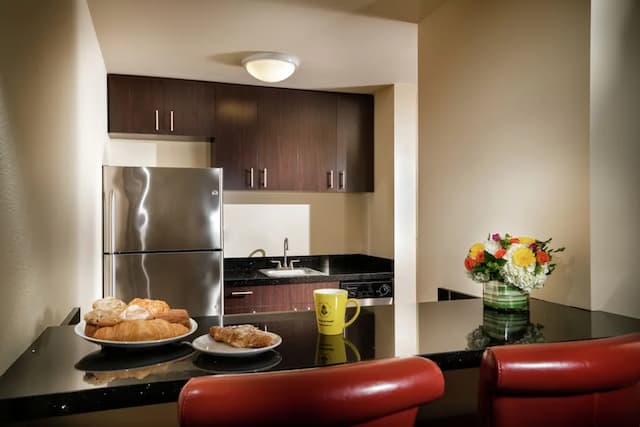 Staypineapple, The Maxwell Hotel, Seattle Center Seattle-Suite, Multiple Beds (Maestro)-4